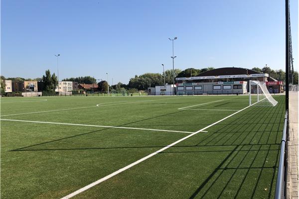 Aménagement terrain de football synthétique - Sportinfrabouw NV